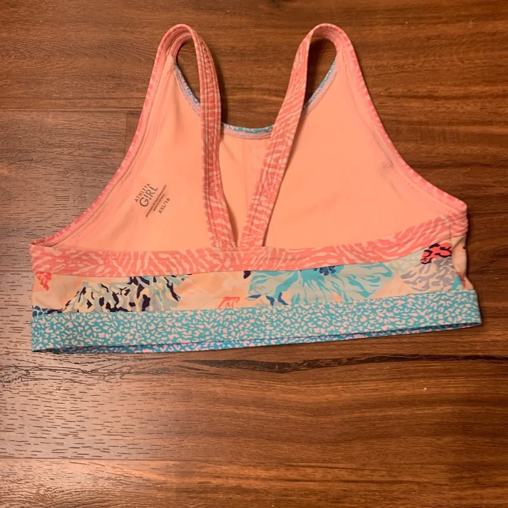 Athleta adorable top